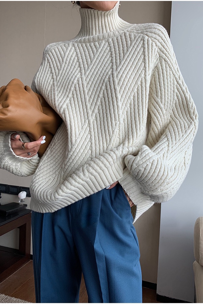 Ladies Polyester Relaxed Fit Patterned High Neck Sweater