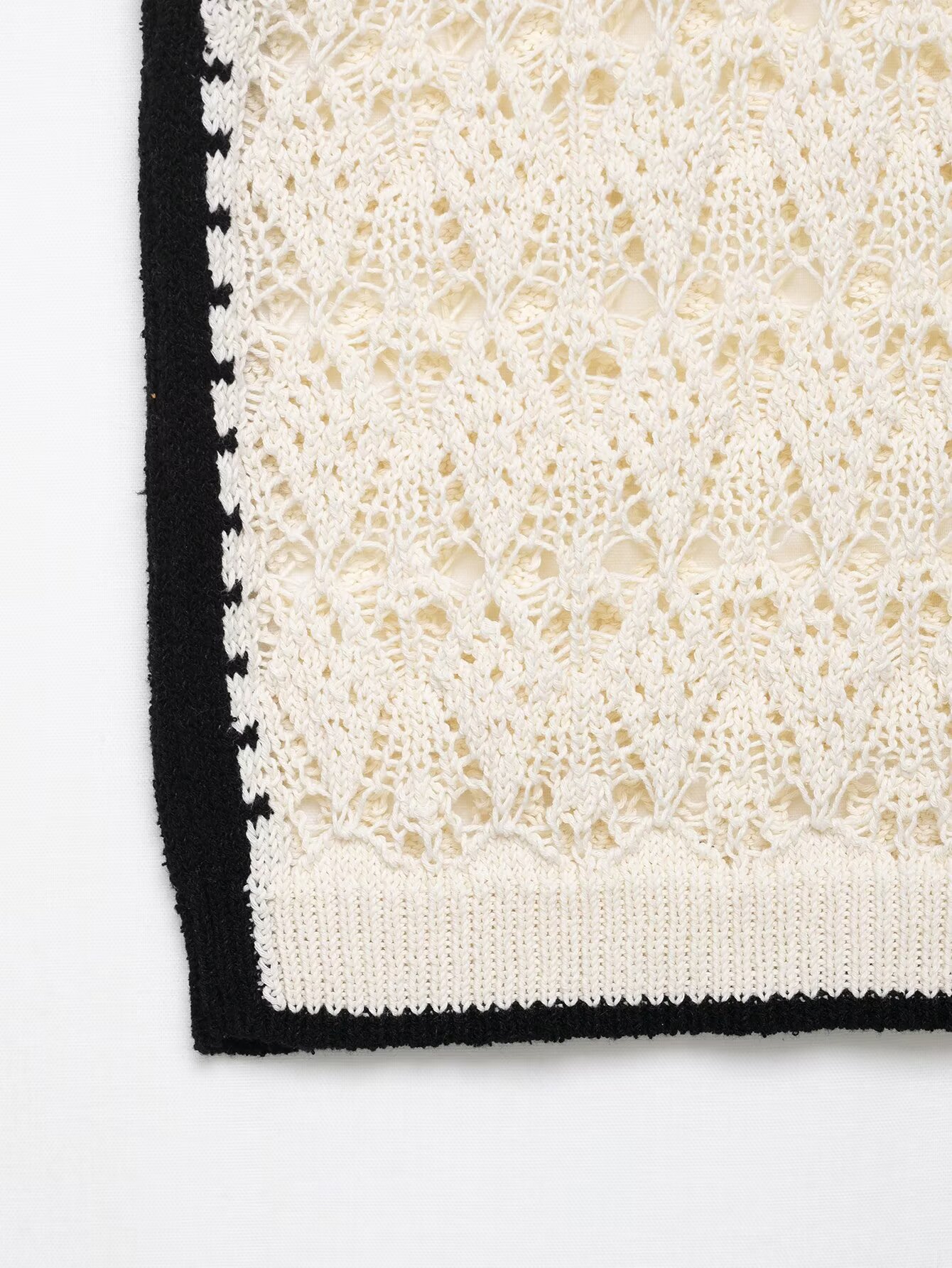 Essential Scoop Vest