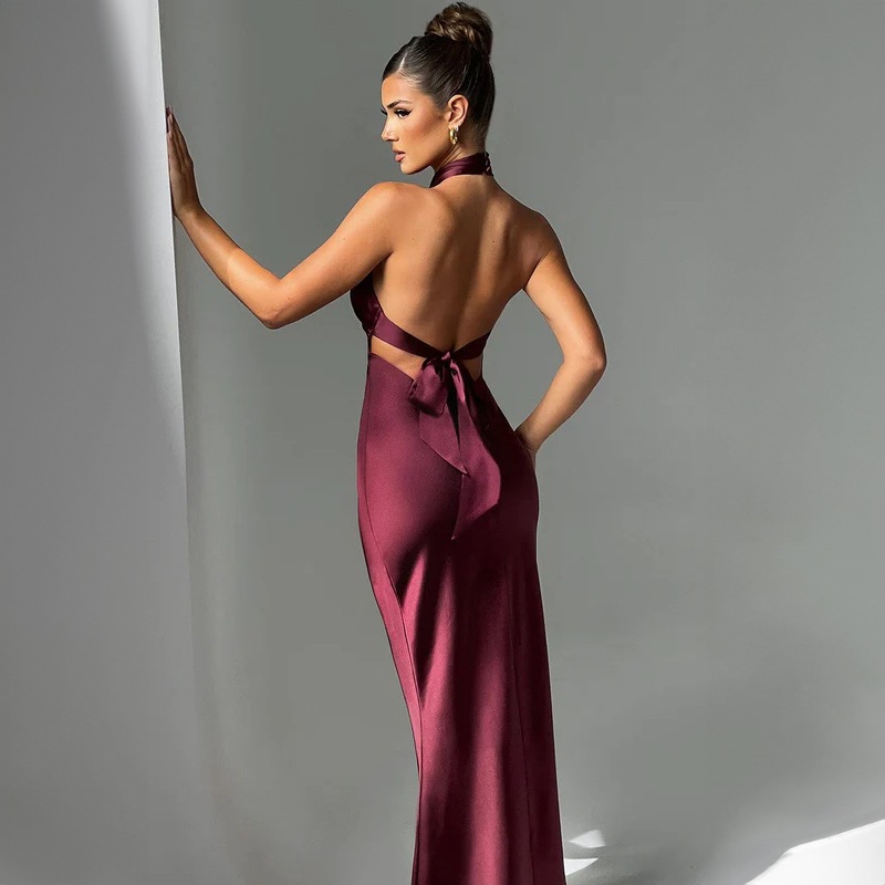 Backless sleeveless elegant dress