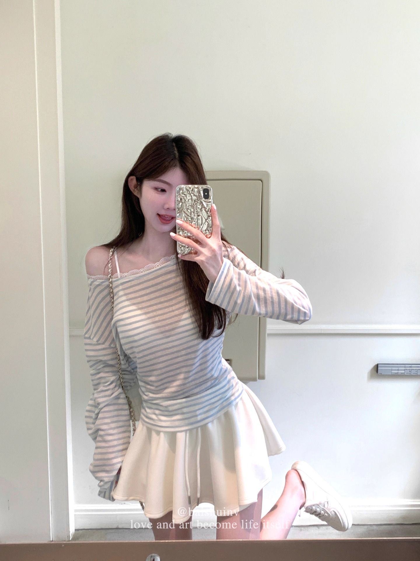Chic Diagonal Neck Checkered Long Sleeve T-Shirt