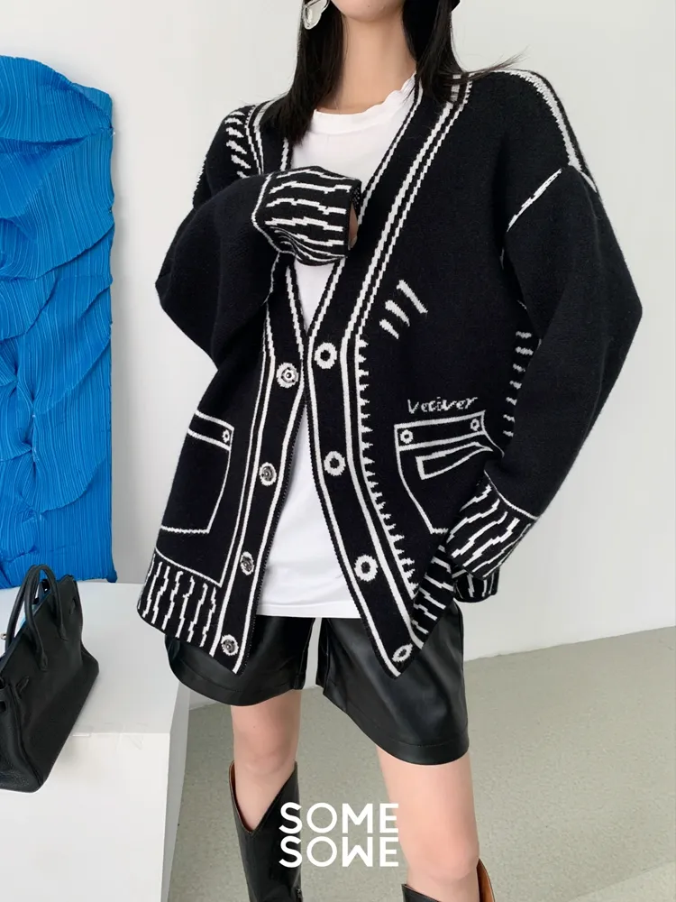 Ladies Oversized Graphic Deep V Acrylic Cardigan
