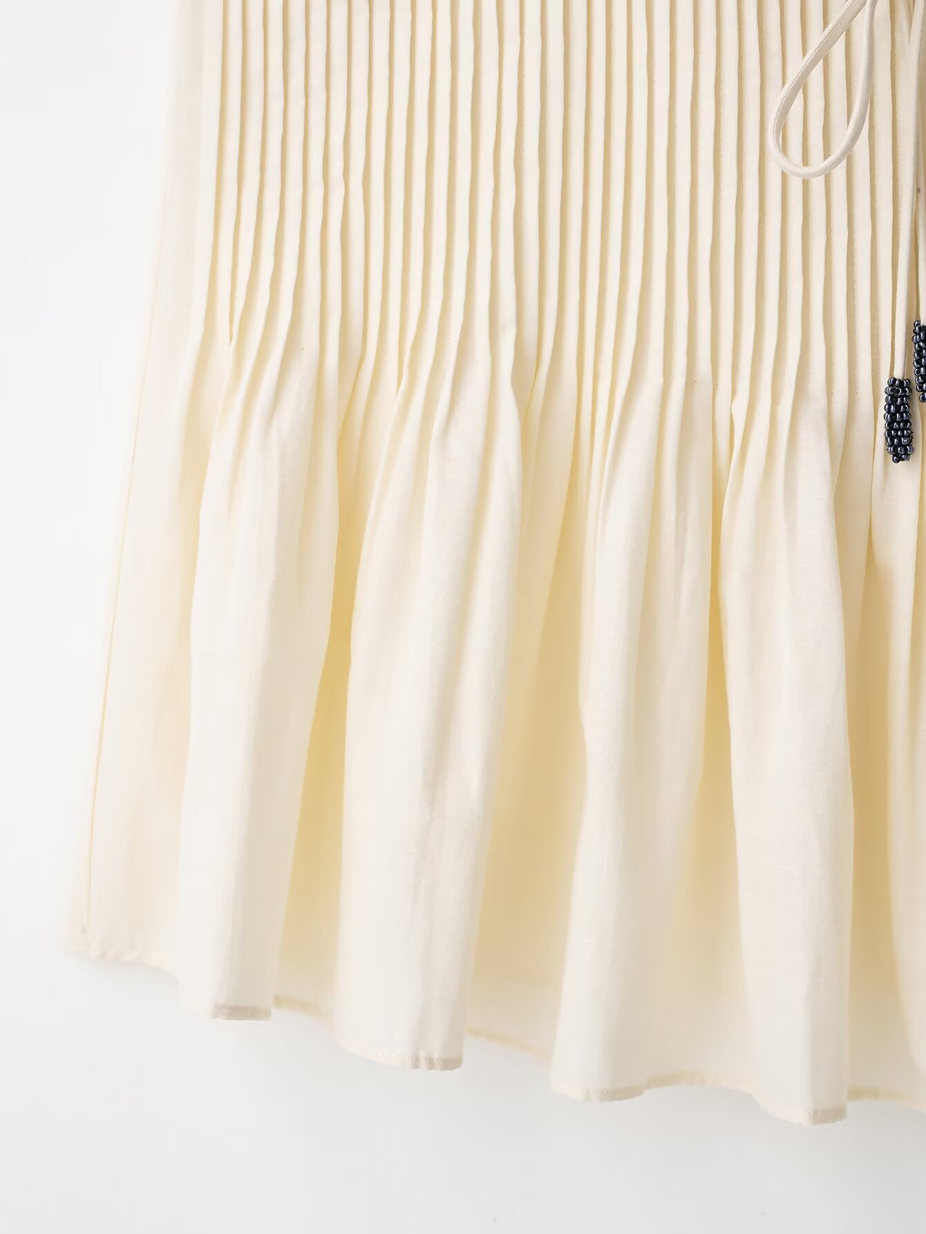 Two-Tone Trimmed Crew Cami