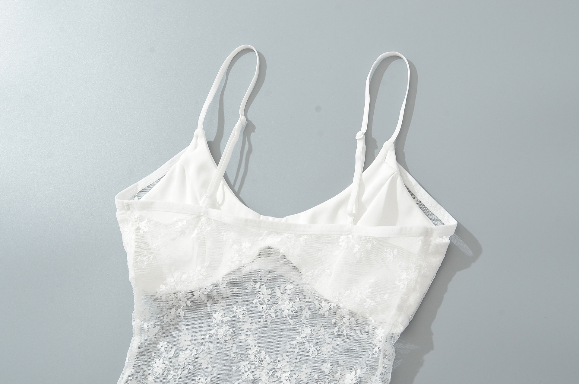 Slim Fit U-Neck Solid Lace Hollow Out Crop Tank Top