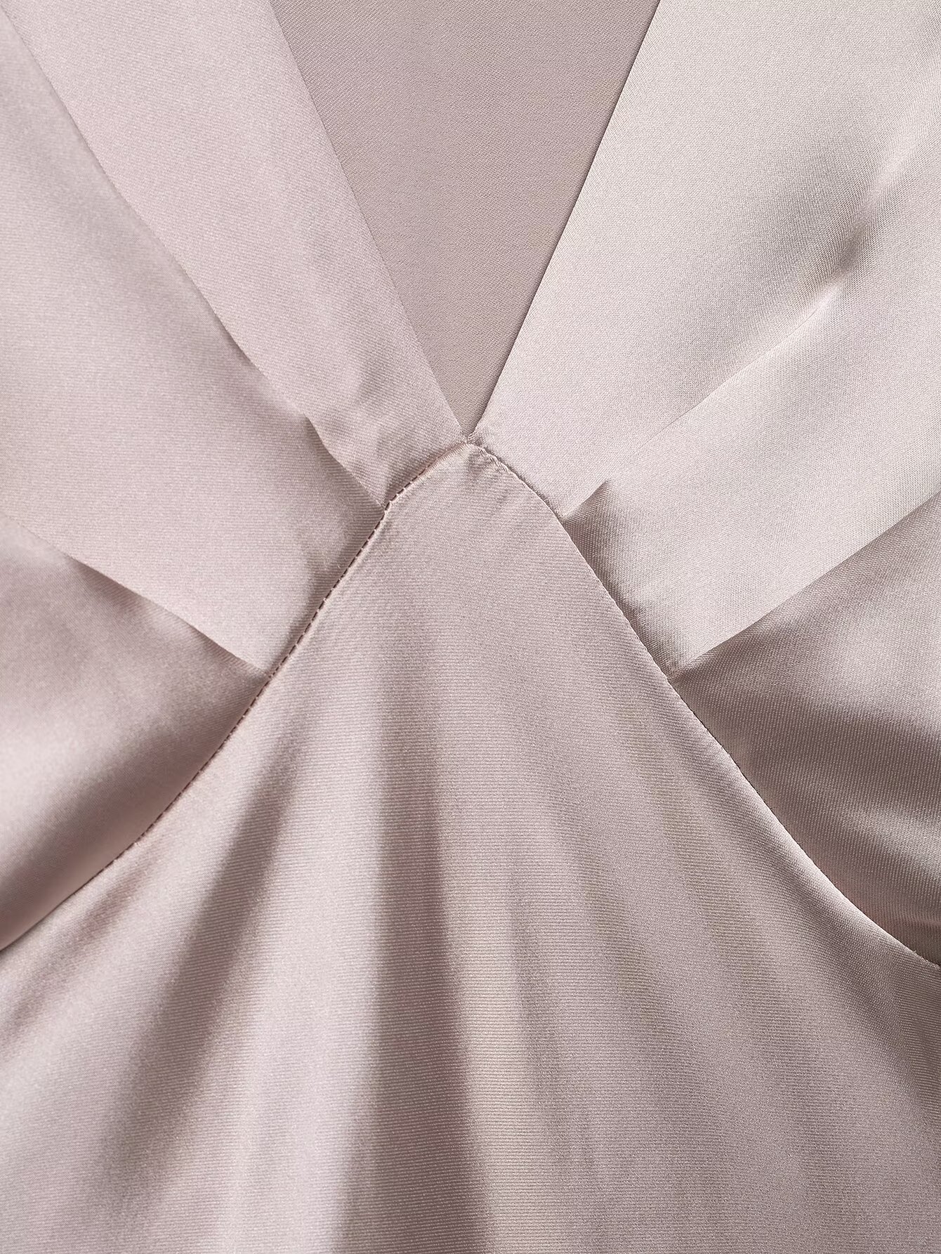 V-neck short sleeved waist cinched silk texture long dress for women