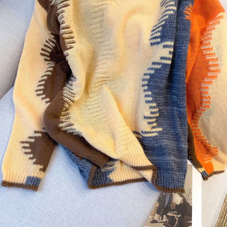 Ladies Oversized Retro Two-Tone Acrylic Sweater