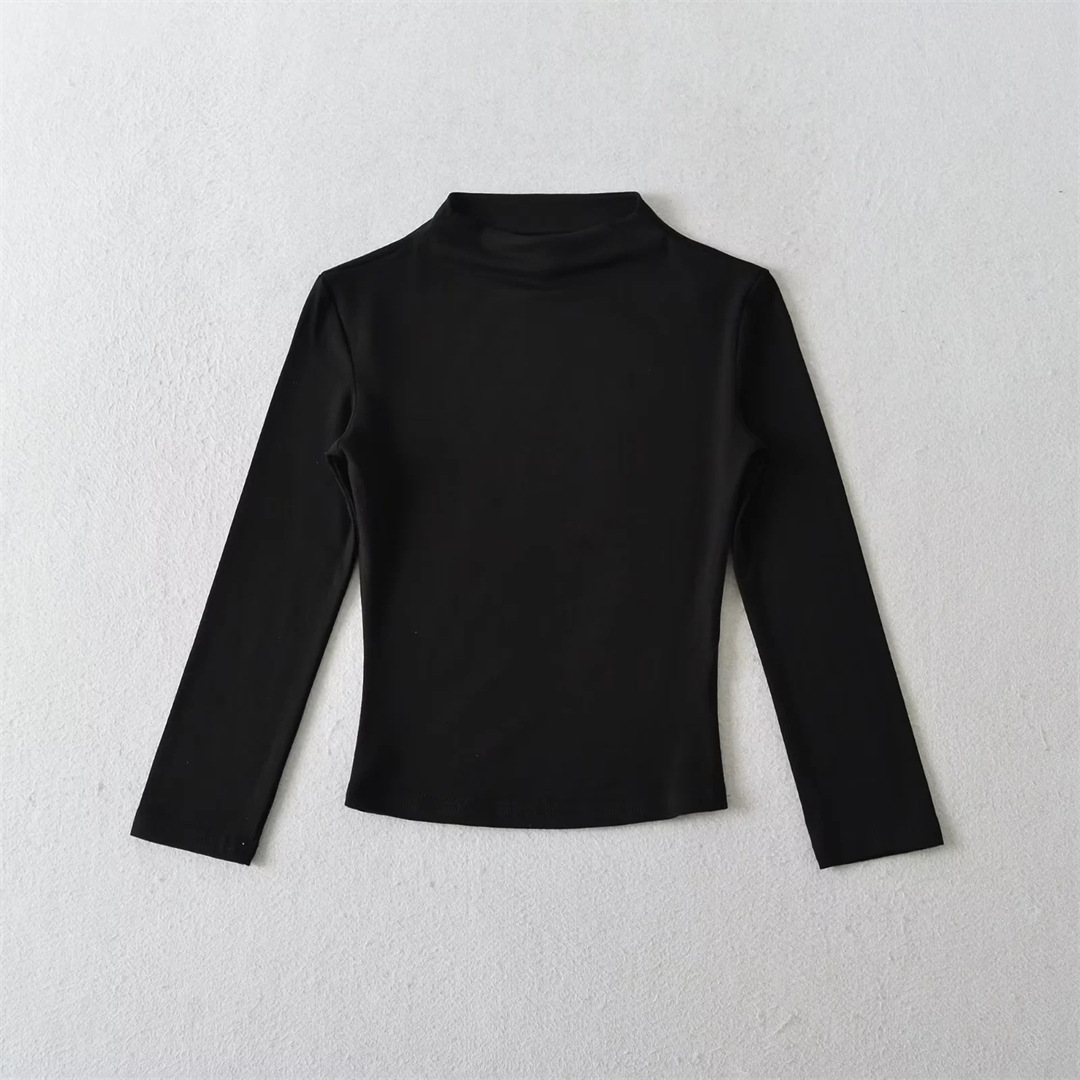 Sassy Plain Round Neck Snug Three-Quarter Short Tee