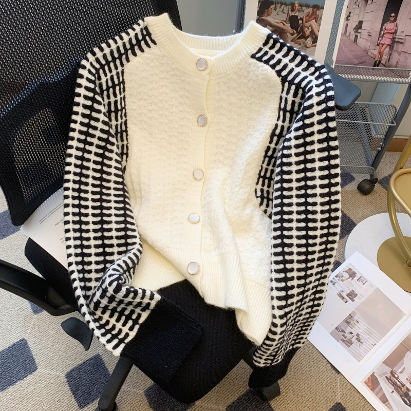 Ladies Oversized Acrylic Contrast Panel V Neck Cardi