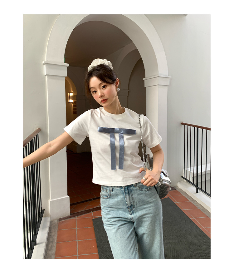 Ladies' Body-Hugging Round Neck Tie Front T-shirt