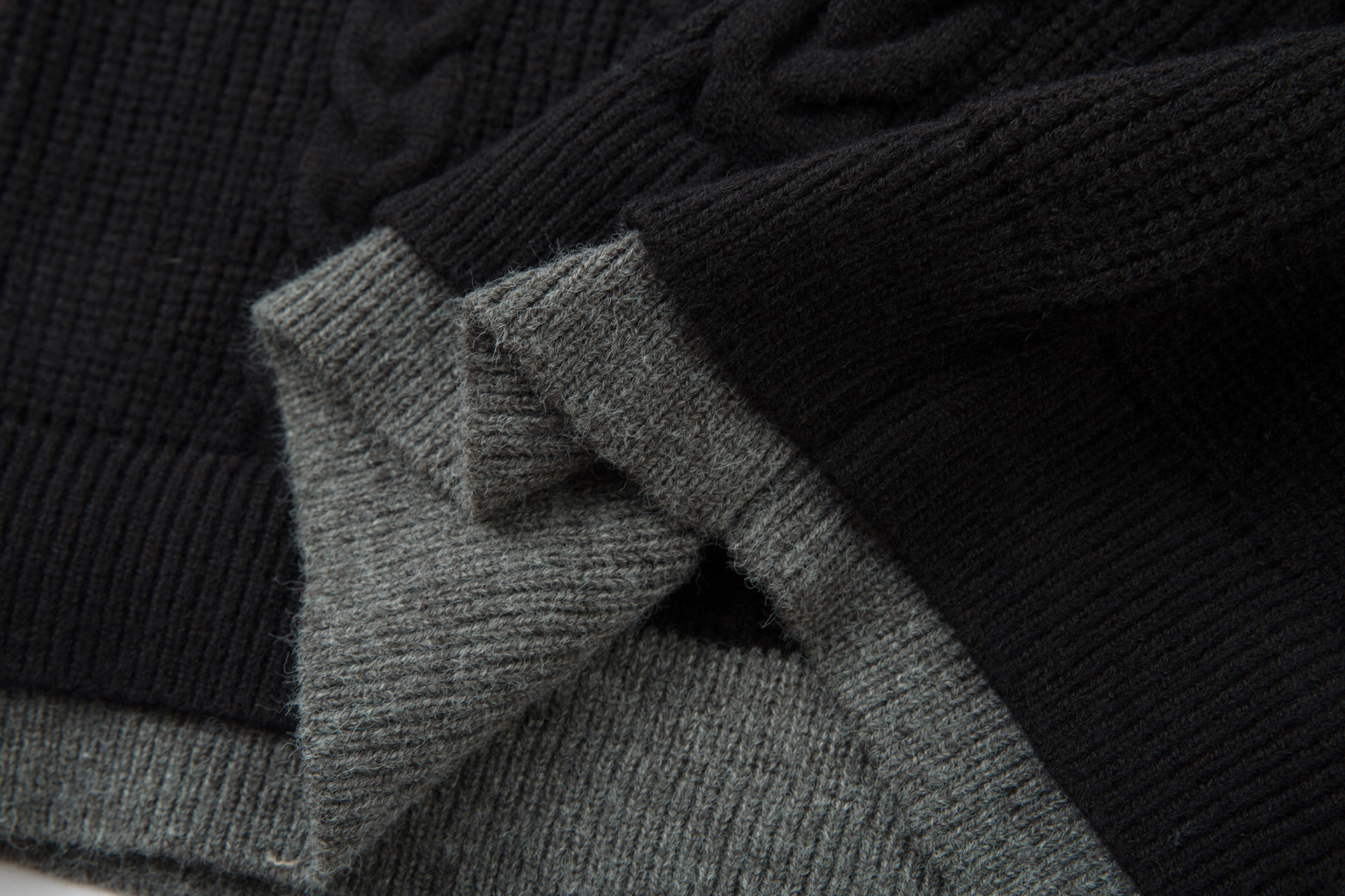 Twist Fried Dough Twists Two Pieces of Warm Knit Men