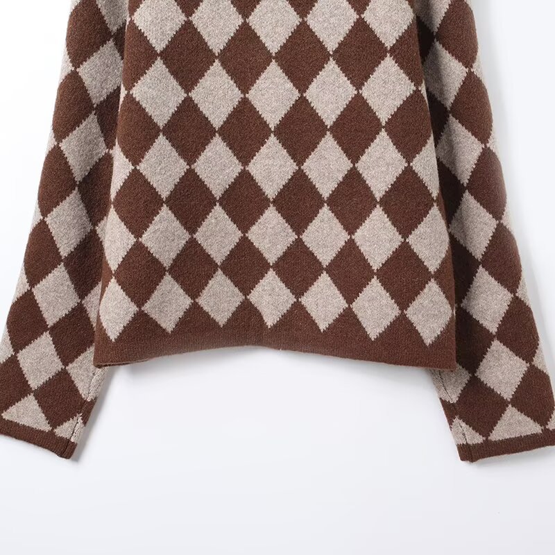 Diamond patterned jacquard knitted cardigan