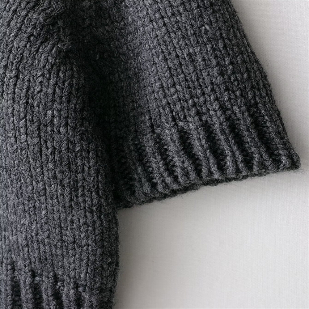 Crew Elbow-Length Solid Charcoal Polyester Sweater