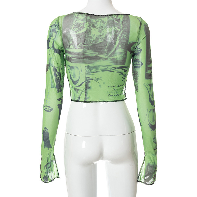 Round neck long sleeved printed top with exposed navel and side opening casual women's top