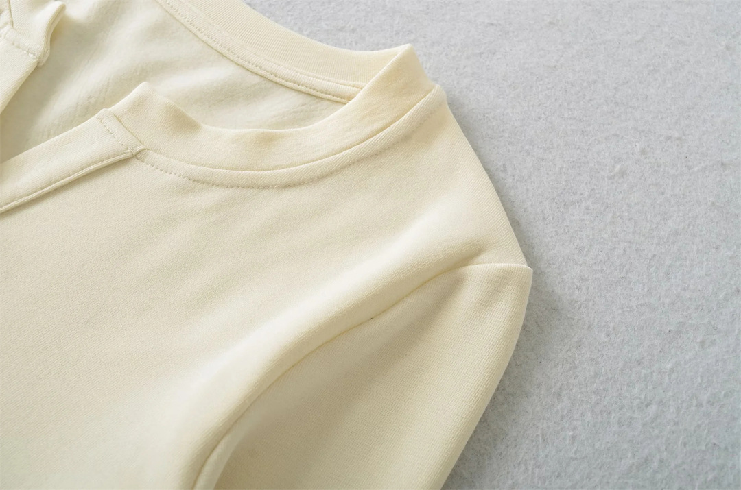 Private Lady Slim Fit Plunge Plain Wrist-Length Tee