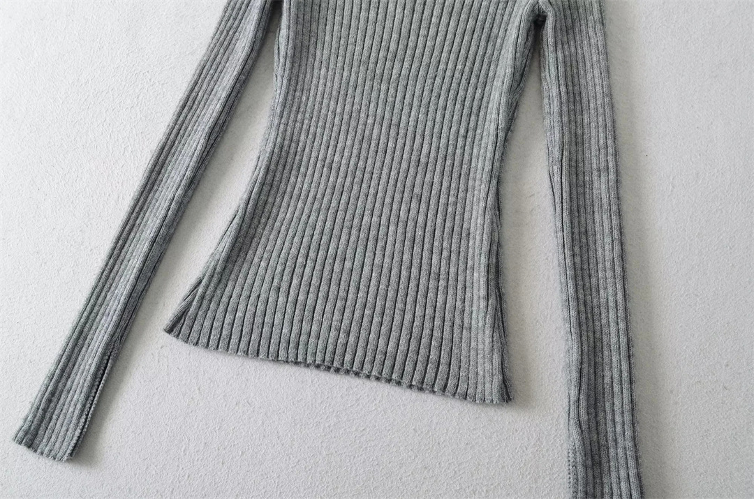 Plain Ladies Deep V Body-Hugging Knitted Sweater
