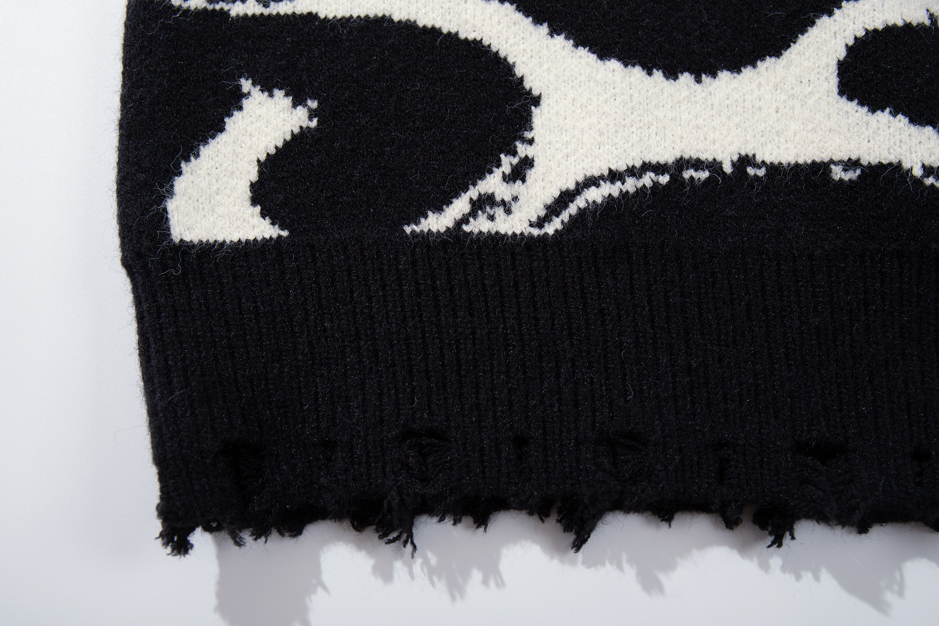 Loose Jacquard Sleeveless Acrylic Sweater