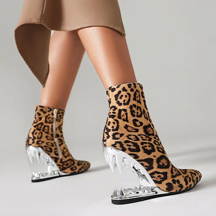 Hollow Out Tiger Tooth Shaped Heel Design Short Boots New Fashionable Leopard Print Zebra Zippered Women's Ankle Boot