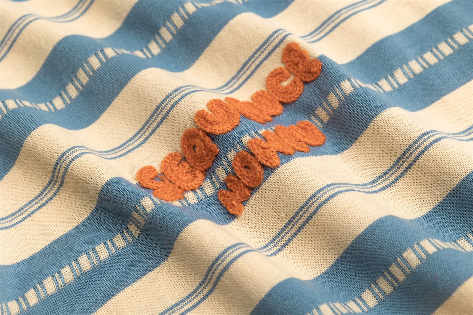 Cartoon embroidered striped short sleeved T-shirt