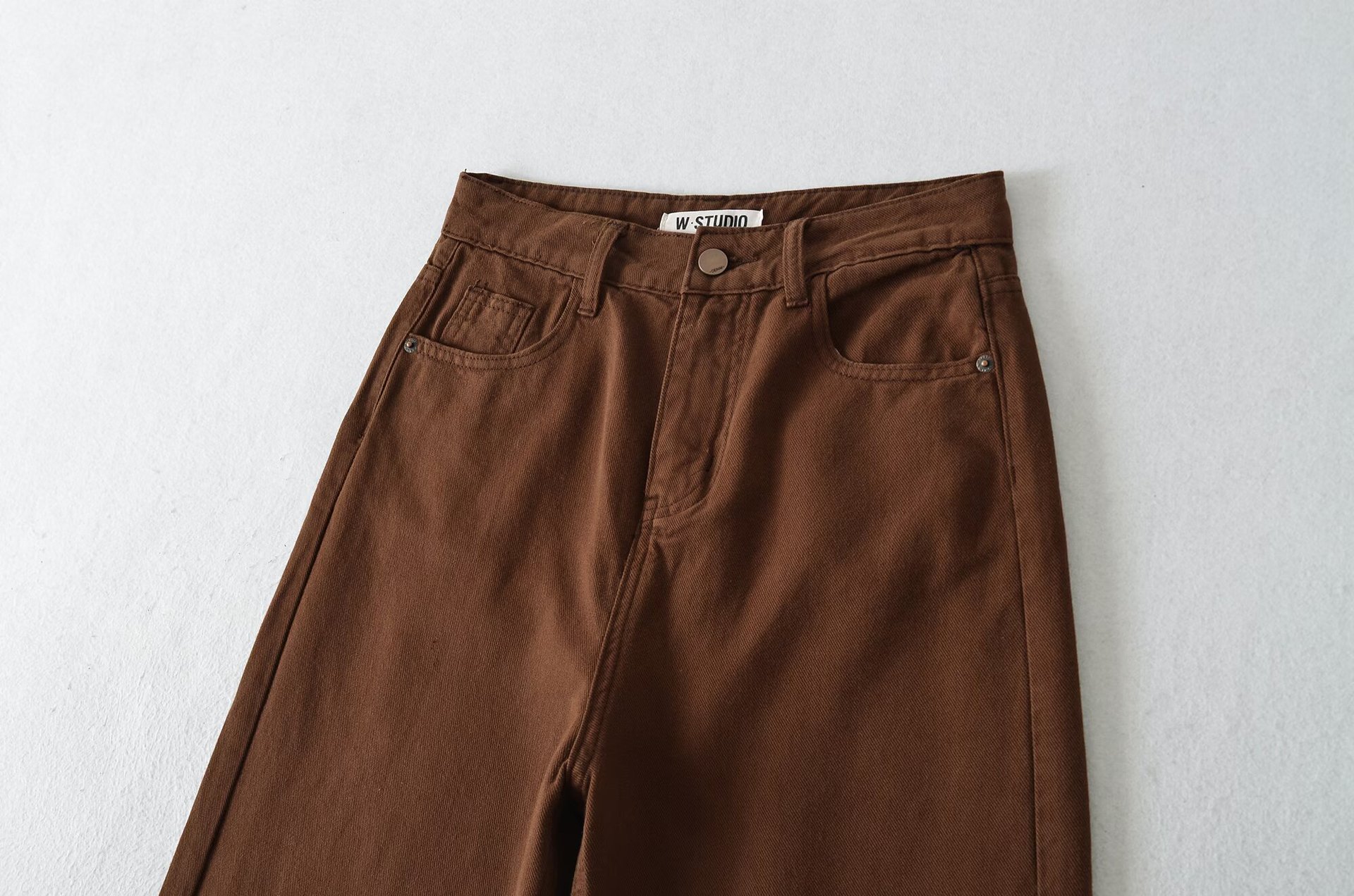 Loose high waisted wide leg mop jeans