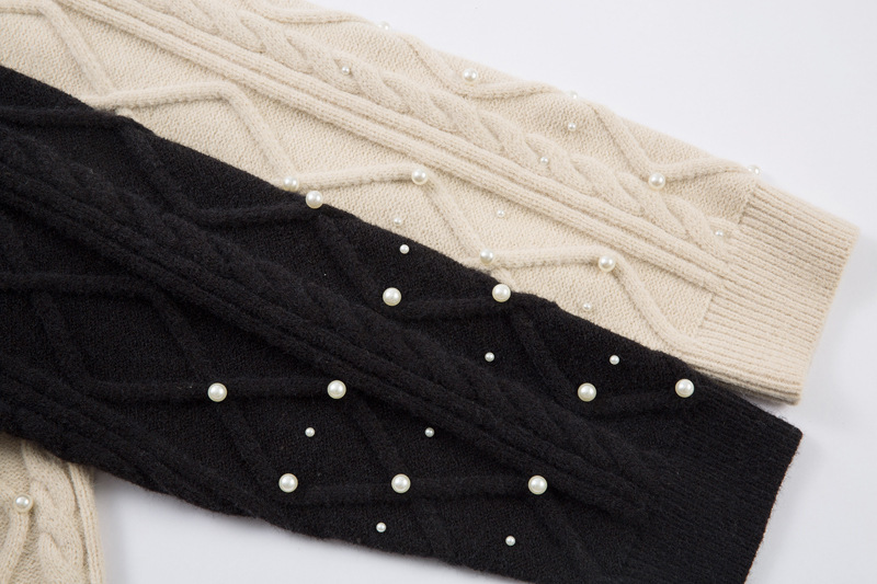 Urban Relaxed Fit Long Sleeve Plunge Neck Cardigan