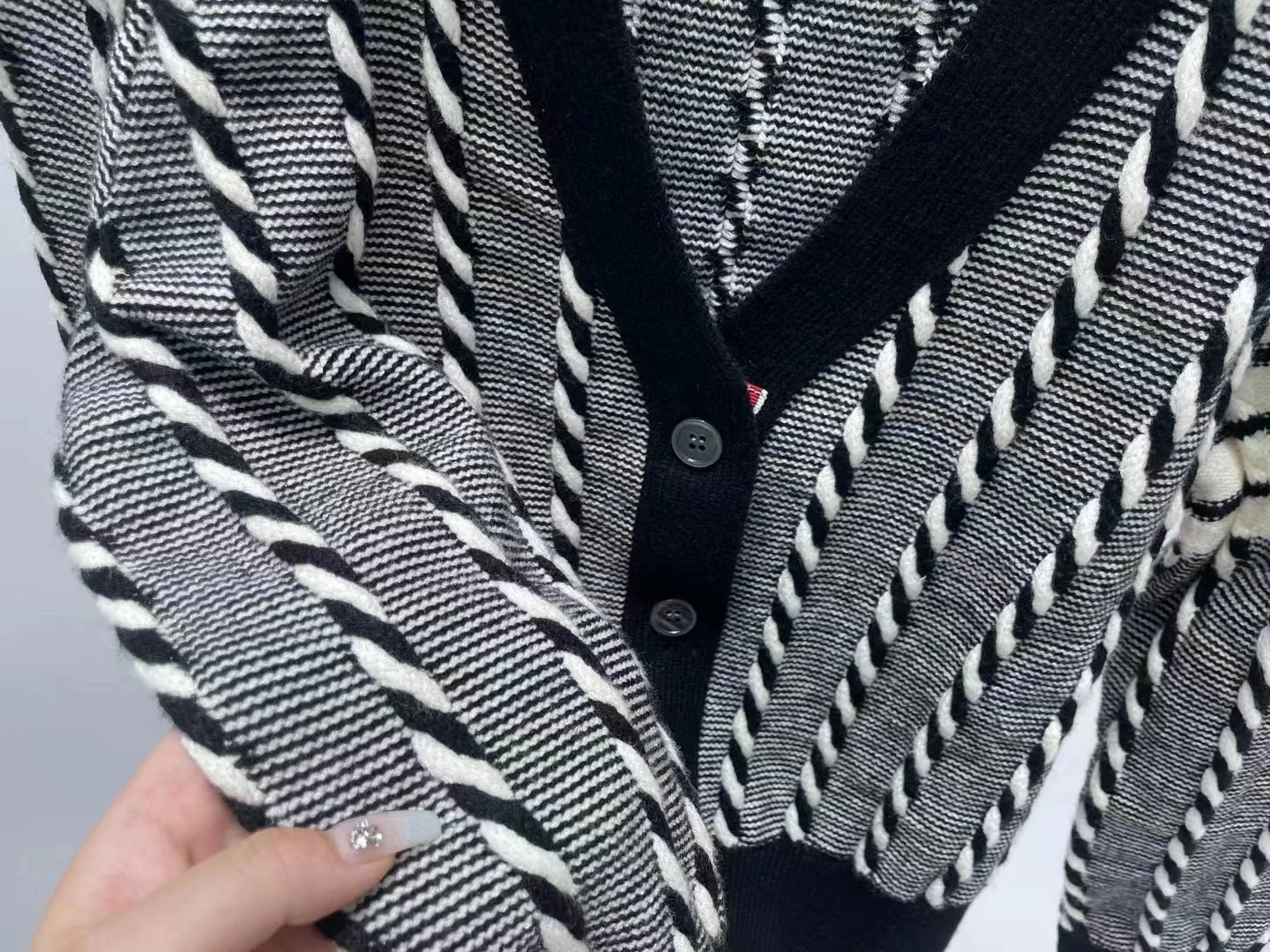 Low Neck Polyester Stripe Button Front Cardigan
