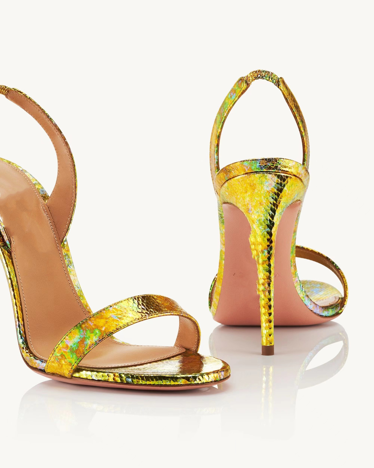 New round head strip with a fashionable and minimalist look, slim and slim, ultra-high heels, and a large size sandal for women