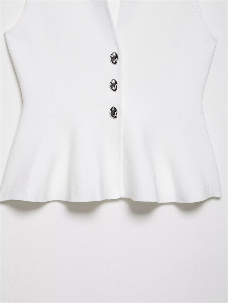 European Ladies' Sleeveless Crew Collar Plain Knitwear