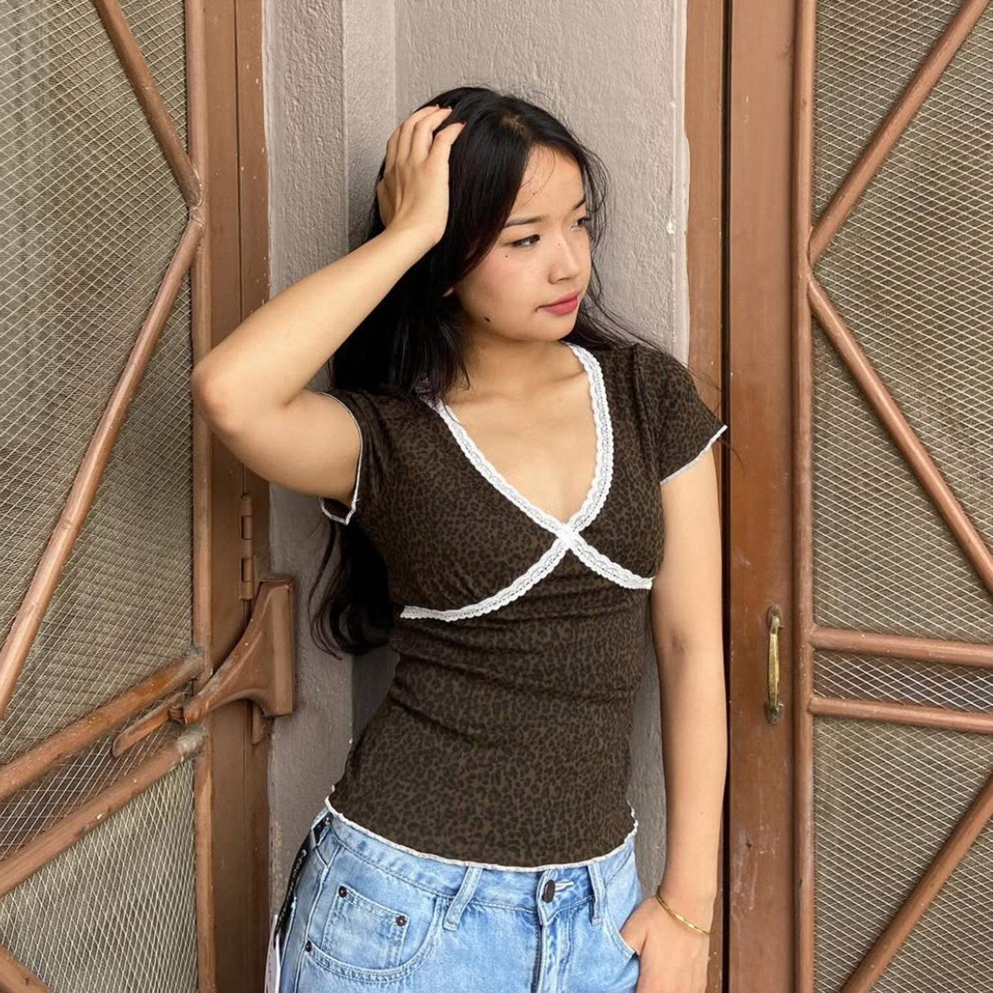 Vintage Leopard Lace Trim V-Neck Short Sleeve T-Shirt Elegant Close-Fit Crop Top
