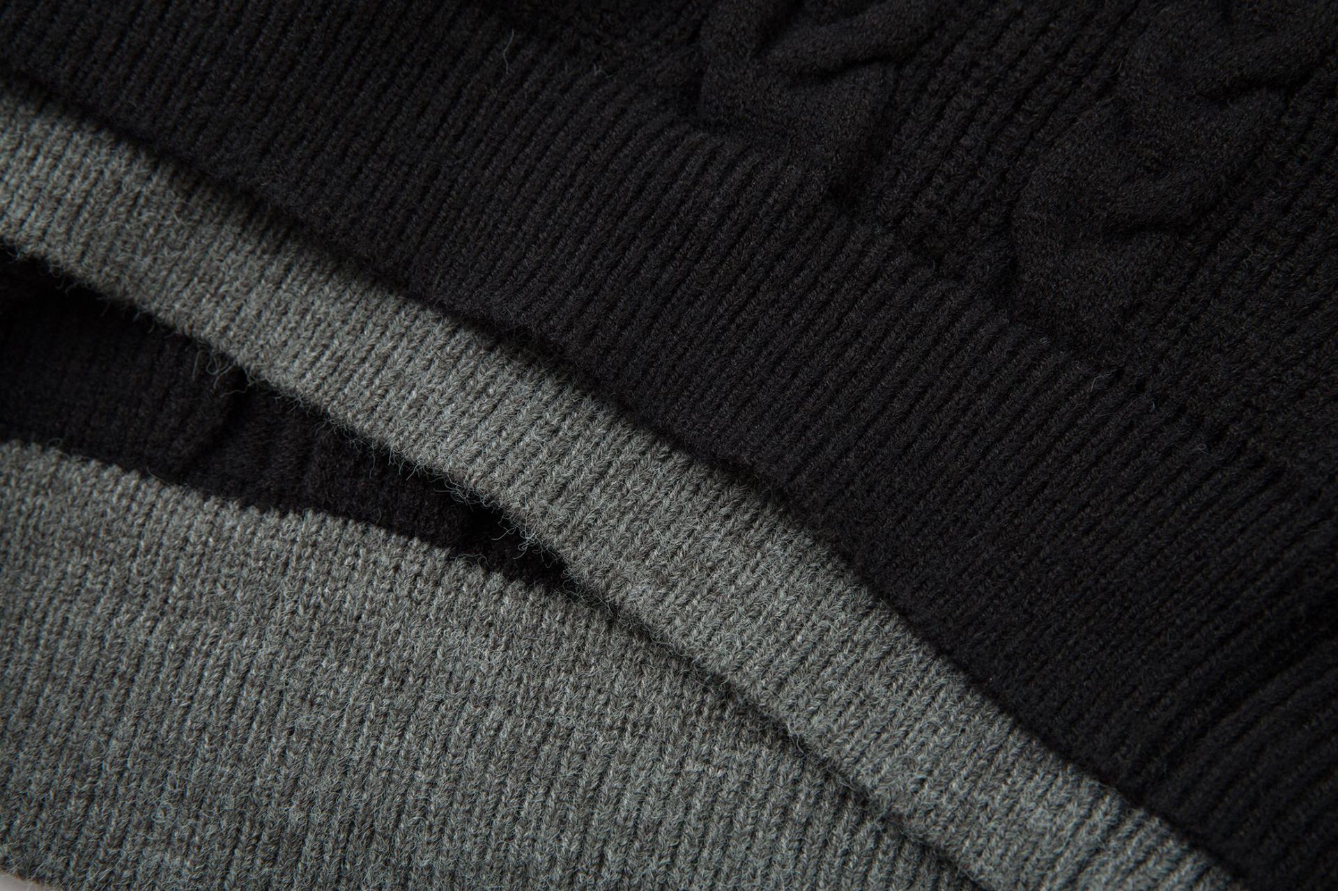 Twist Fried Dough Twists Two Pieces of Warm Knit Men