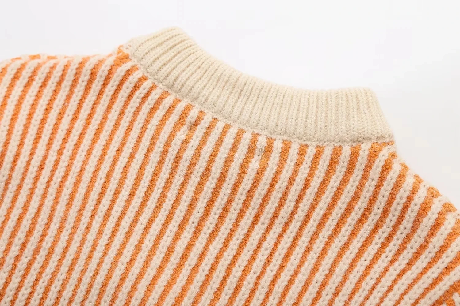 Ladies Crew Collar Banded Wrist-Length Keyhole Sweater