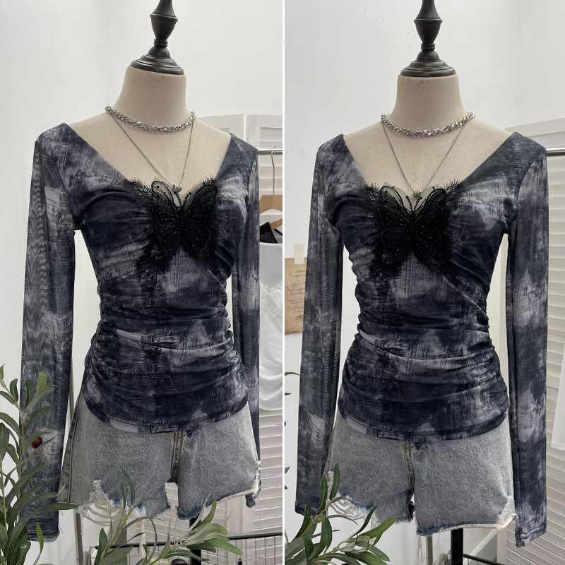 Plunging Neckline Long Sleeve Slim Fit Top
