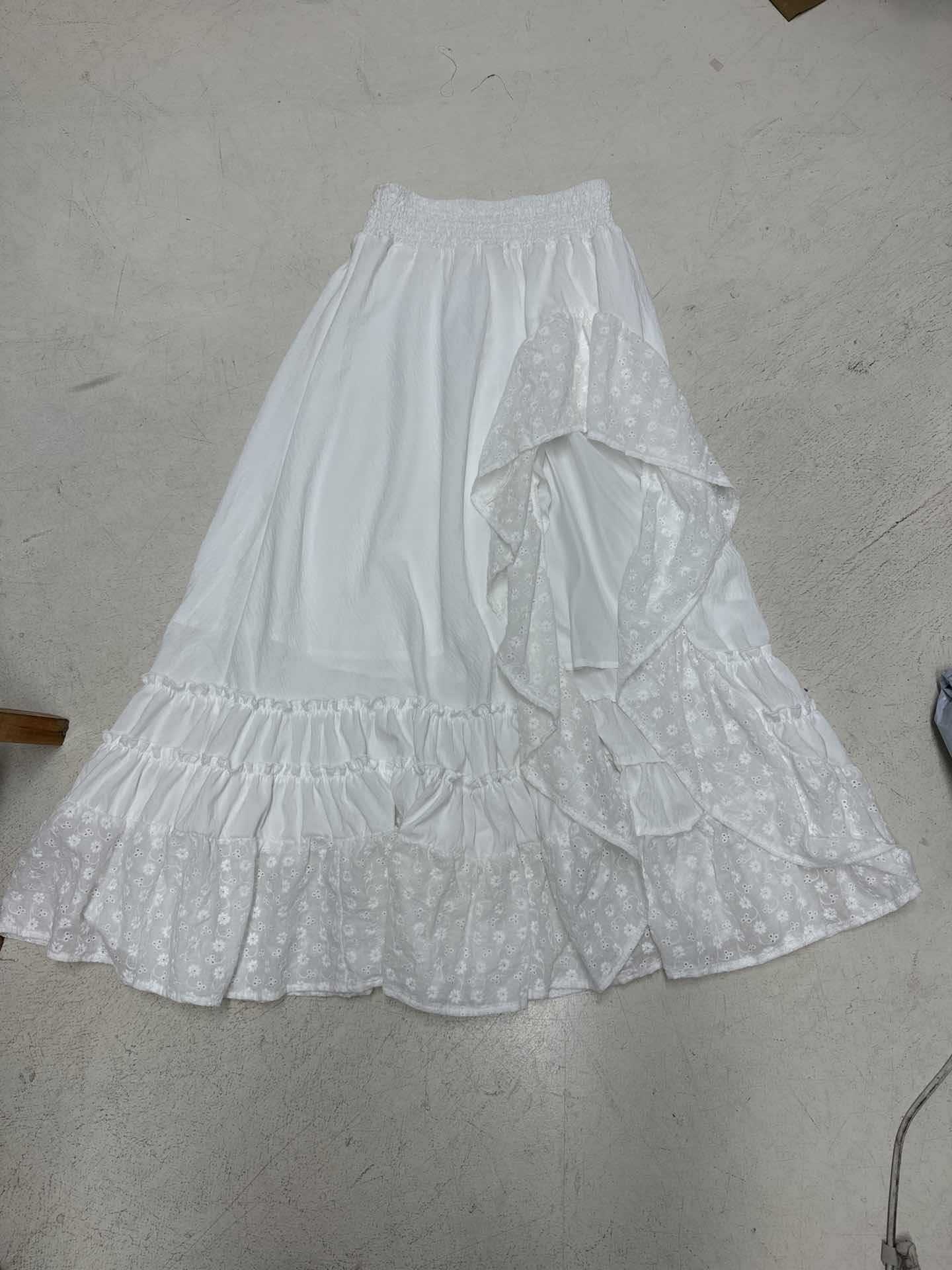Asymmetrical Scalloped Edge High-Rise Swing Skirt