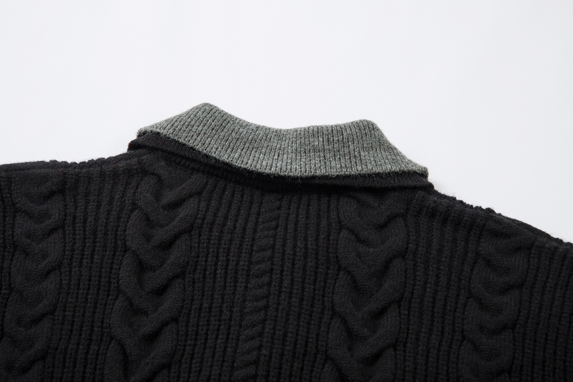 Twist Fried Dough Twists Two Pieces of Warm Knit Men