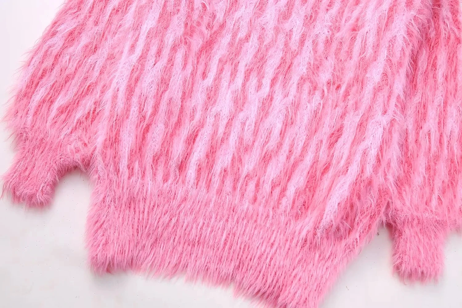 Ladies Heavyweight Cropped Blush Patterned Sweater