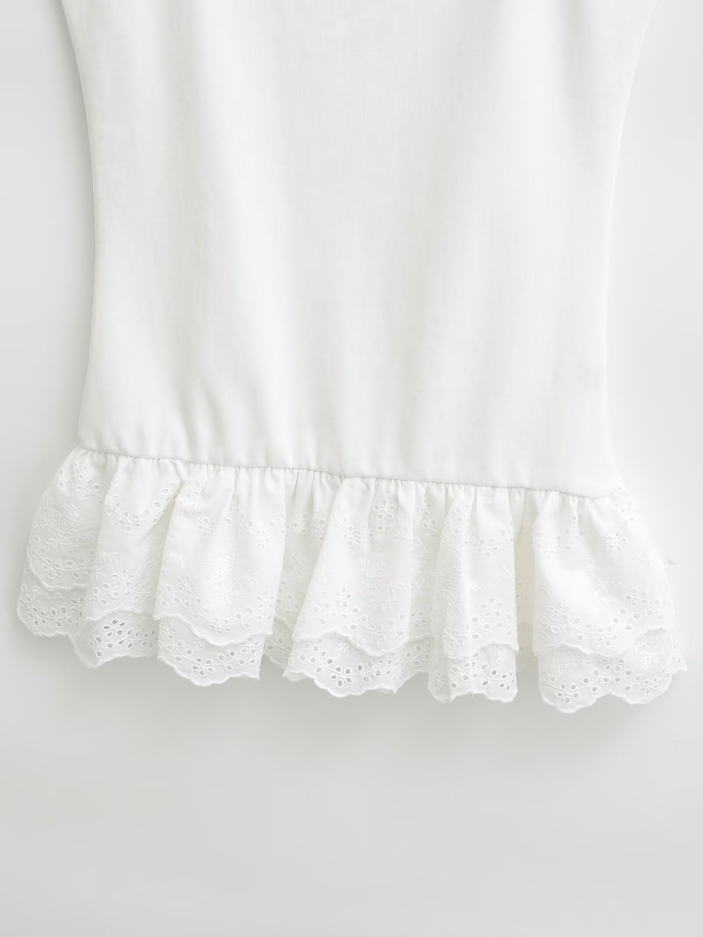 White Lace Hem Strapless Camisole for Women - Outerwear and Innerwear Bow Top