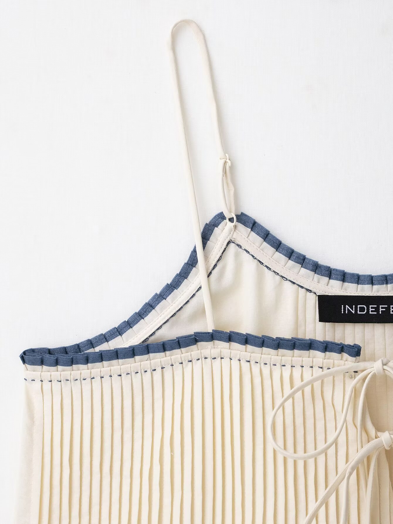 Two-Tone Trimmed Crew Cami