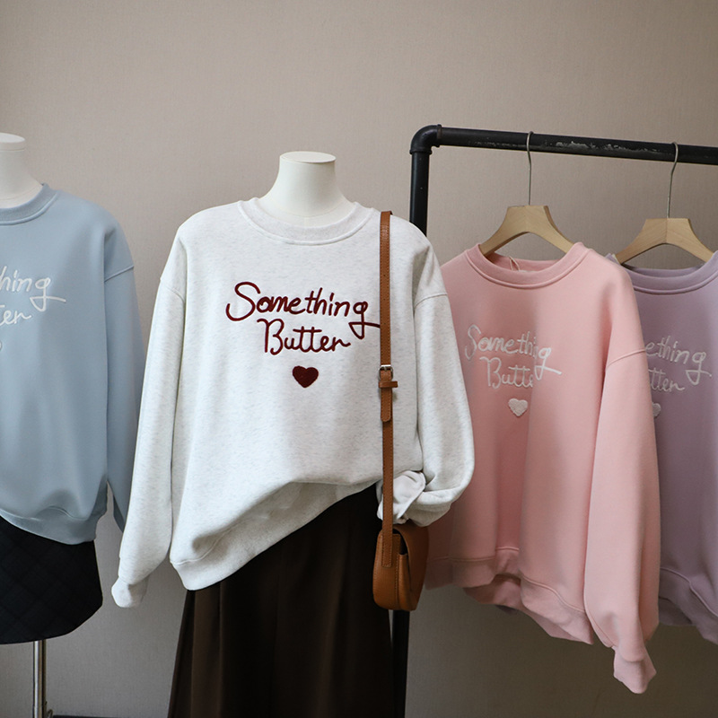 Causal Loose Fleece-Lined Hoodie with Letter and Heart Embroidery Round Neck Women's Sweatshirt