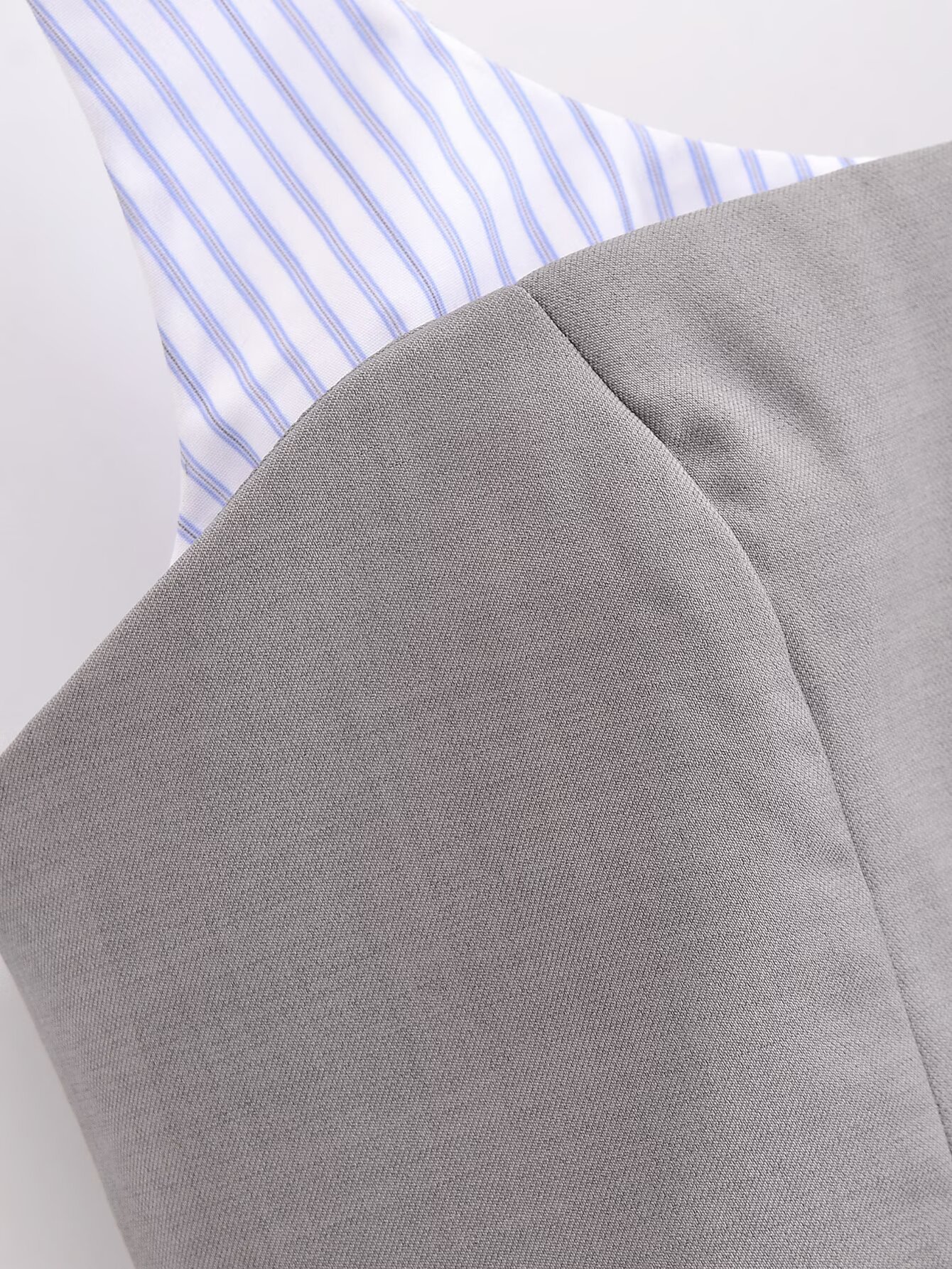 European Chic Sleeveless Colorblock Blouse
