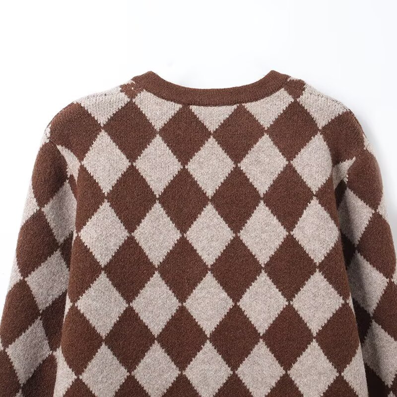 Diamond patterned jacquard knitted cardigan
