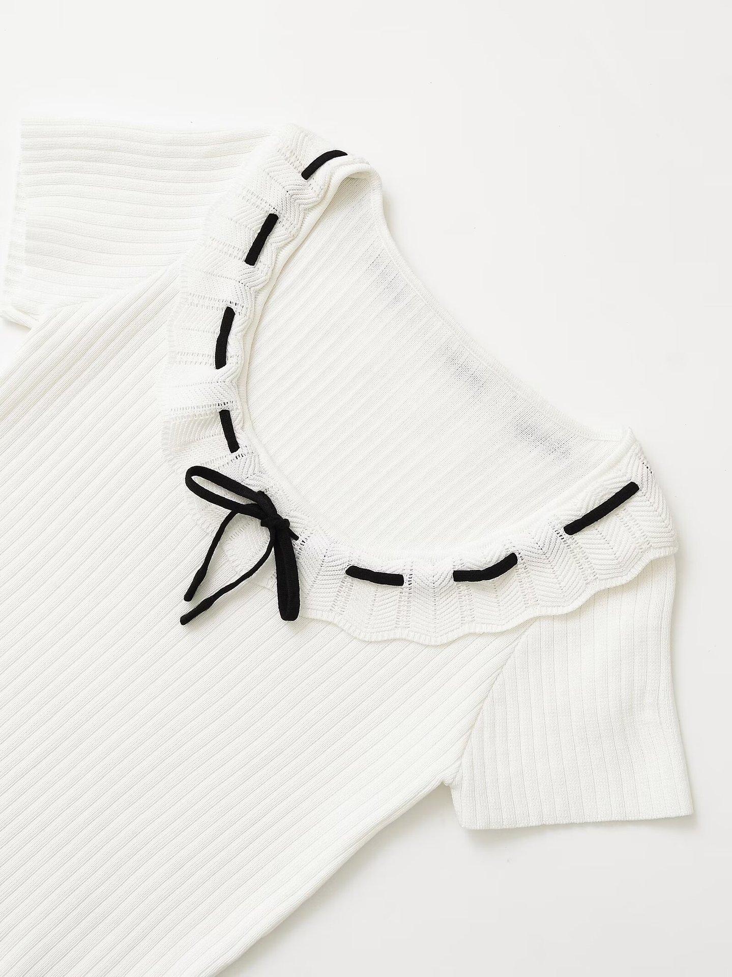 Contrast Lacing T-shirt