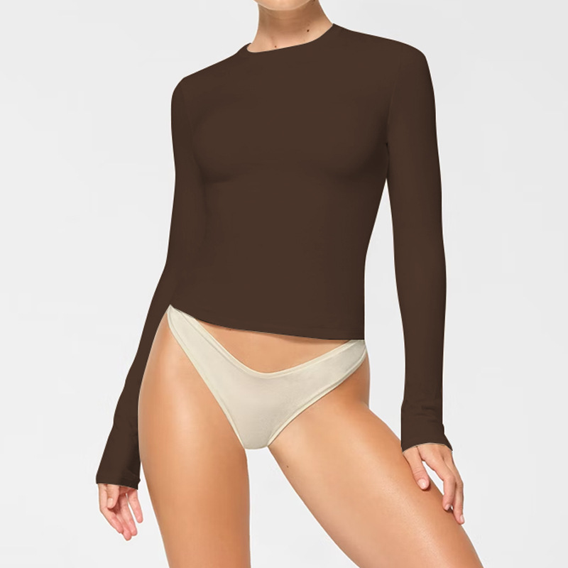 Long sleeved round neck T-shirt solid color slim fit top
