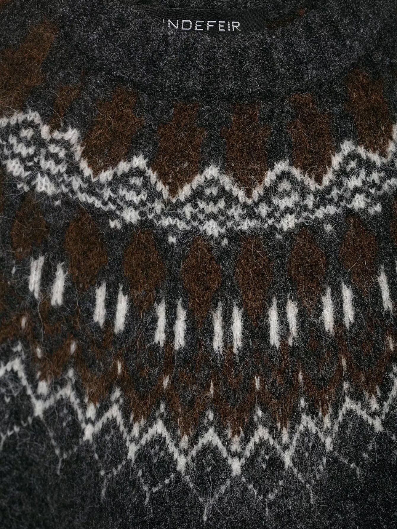Jacquard knitted sweater
