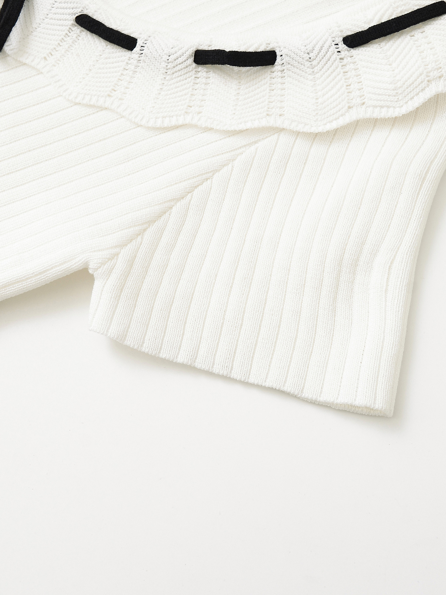 Contrast Lacing T-shirt