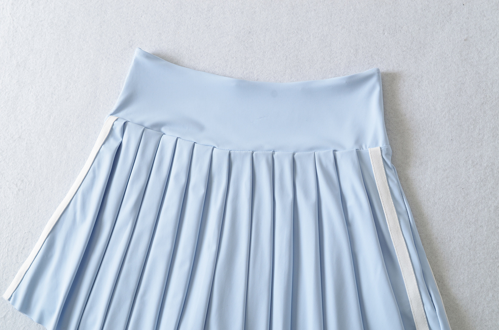 High-Waisted Quick-Dry A-Line Pleated Skirt with Lining