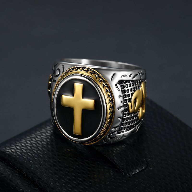 Hot selling P jewelry titanium steel color retaining vacuum gold plated God's Hand men's ring