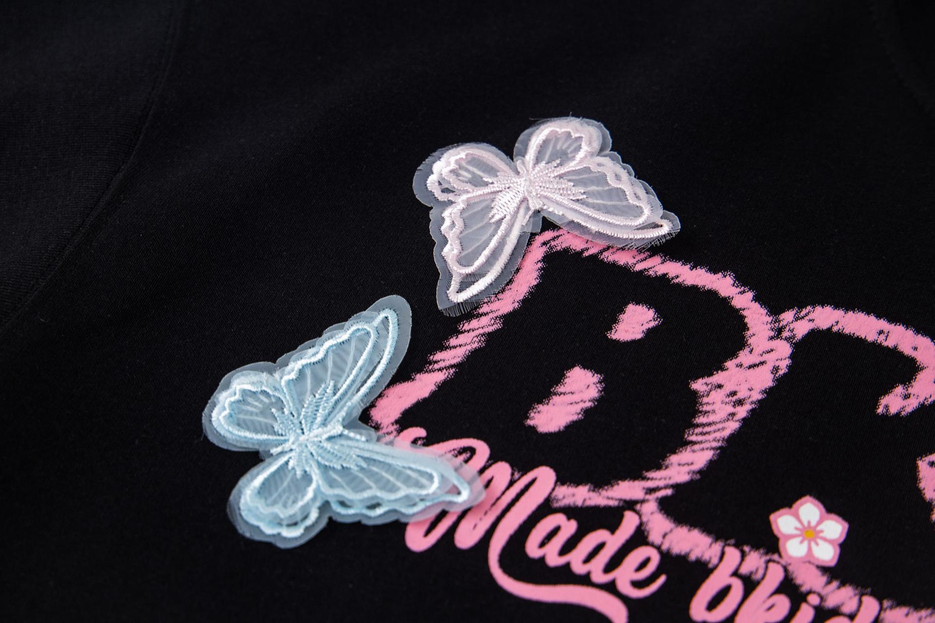Vibrant Embossed Wing Print Hoodie