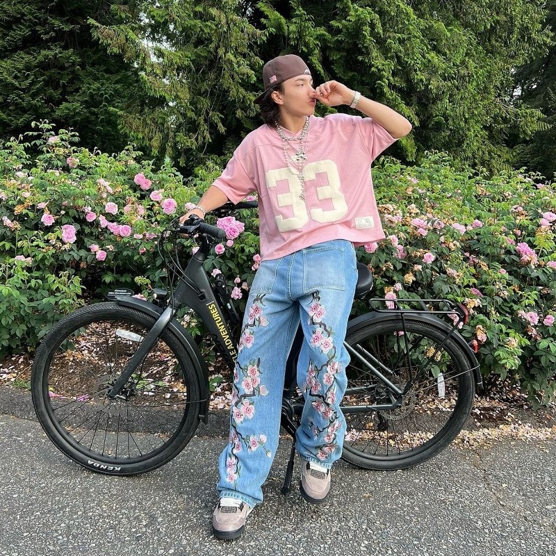 Floral Embroidery Design Denim Pants Street Hip-hop Pocket Wide-leg Pants Loose Long Pants Trendy