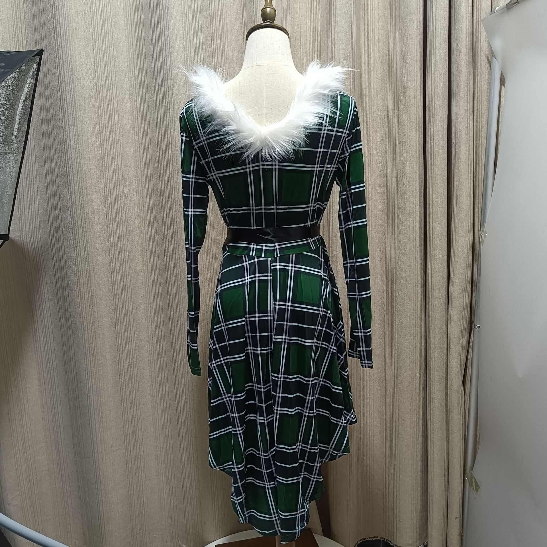 Holiday Ladies' Plaid Vintage V-Shaped Wrist-Length Sleeves Dress