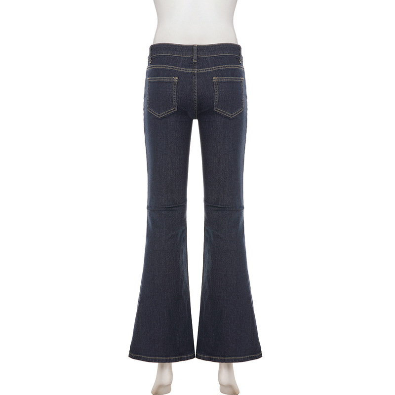 Low waist slim fit and slimming flared jeans
