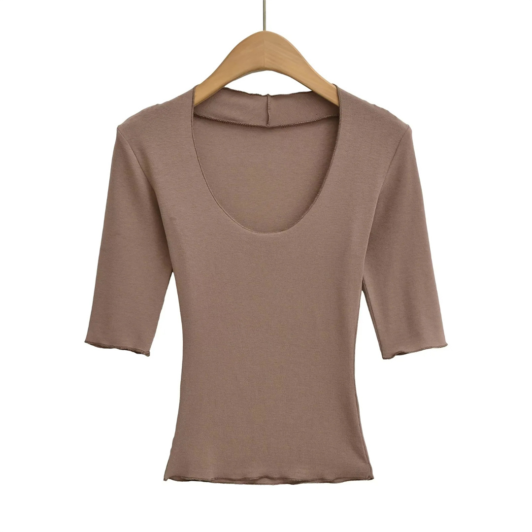 Elbow-Length Scoop Form-Fitting Spice Cropped Tee