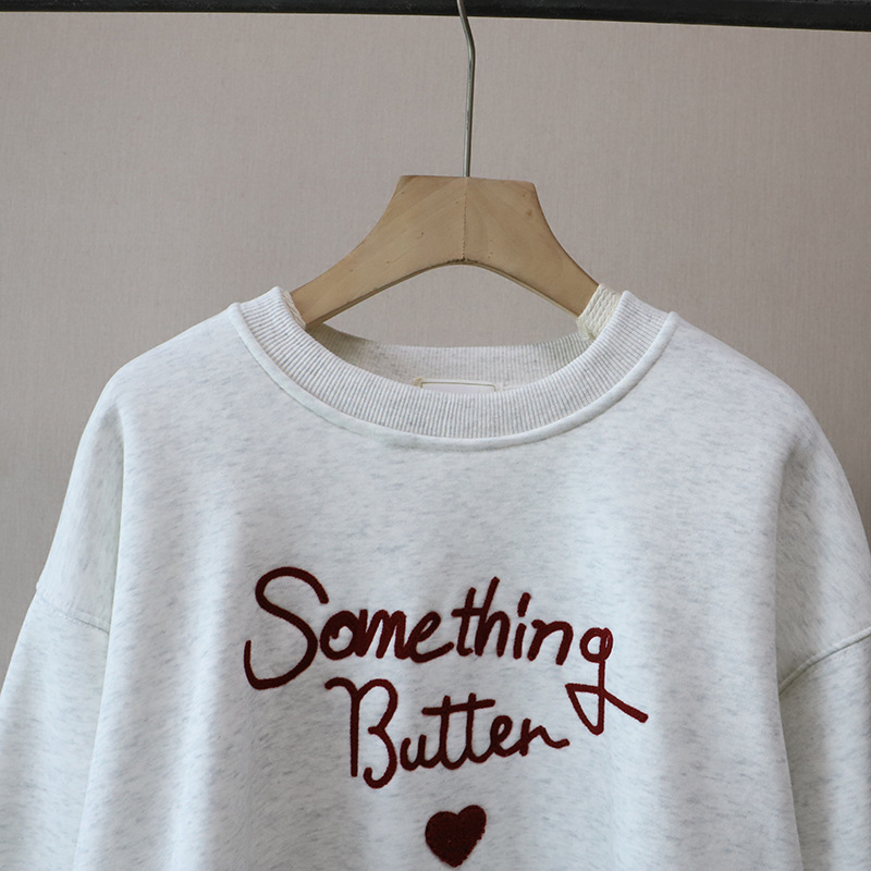 Causal Loose Fleece-Lined Hoodie with Letter and Heart Embroidery Round Neck Women's Sweatshirt